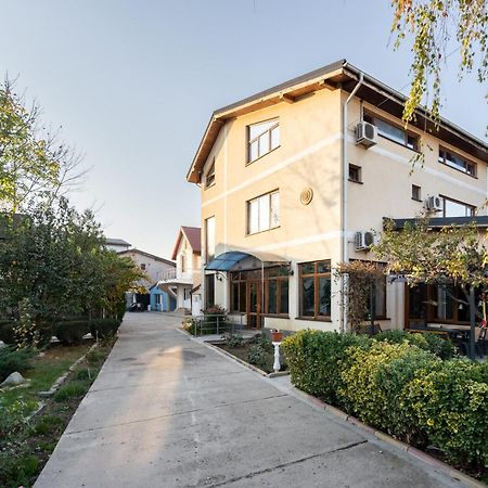 Cristalex Villaverde Bucharest Pantelimon Exteriör bild