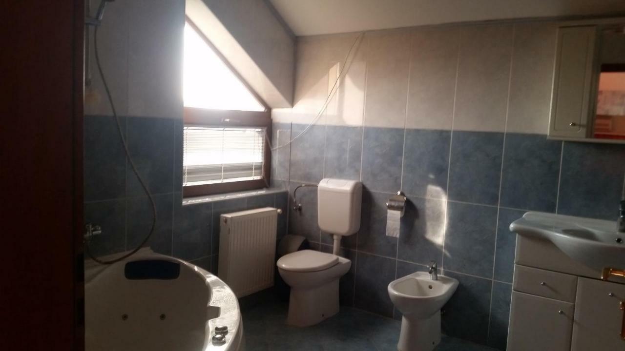 Cristalex Villaverde Bucharest Pantelimon Exteriör bild